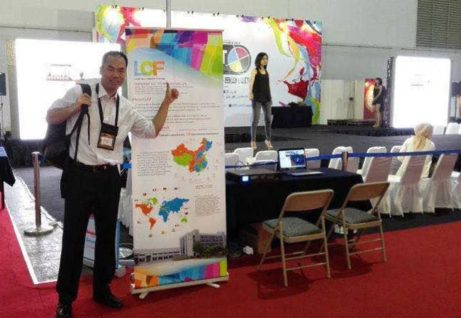 钱柜QG777董事长黄青锋亲自赴展会现场指挥