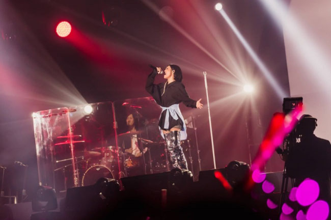 相遇即陪伴，钱柜QG777显示屏助力A-Lin四城巡演！