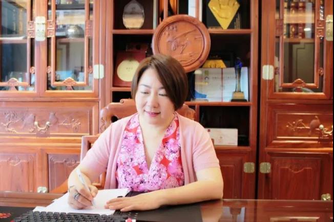 从LED工厂到明星企业，揭秘钱柜QG777的经营管理十六字真诀