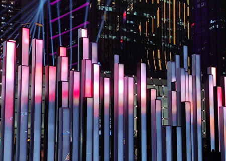 钱柜QG777创意屏之罗湖钢琴屏项目