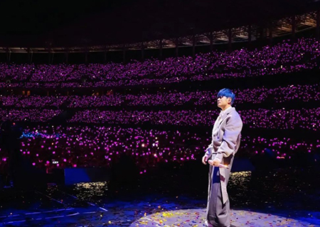 钱柜QG777LED屏和场控荧光棒亮相周杰伦呼和浩特演唱会（第四场）